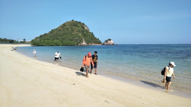 Pantai Kuta Lombok