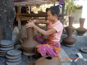 lombok pottery village